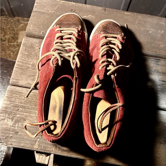 Burgundy and brown Vans trainers #skater size 11 ready to wear good condition - Picture 5 of 8